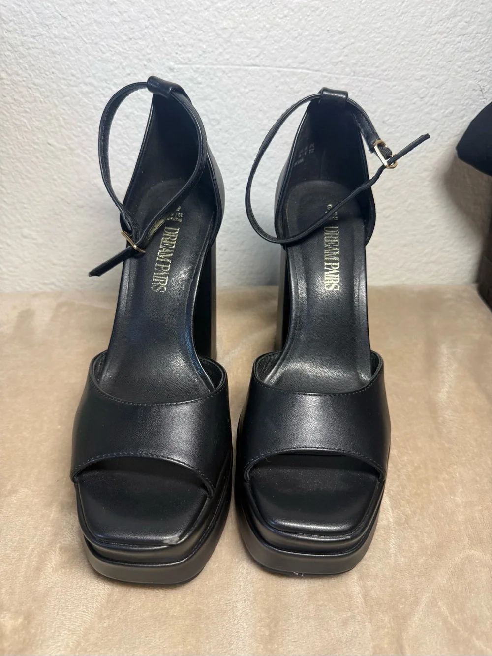 Dream Pairs Black Chunky Platform Ankle-Strap